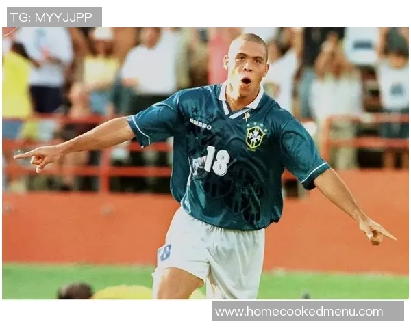 足球巨星彪的辉煌生涯与绿茵场上的传奇故事